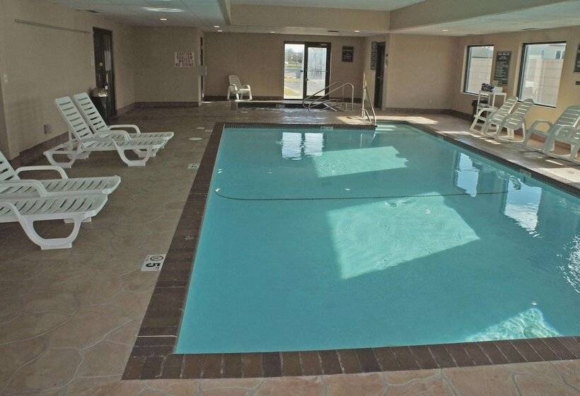هتل La Quinta Inn & Suites By Wyndham Omaha Airport Downtown