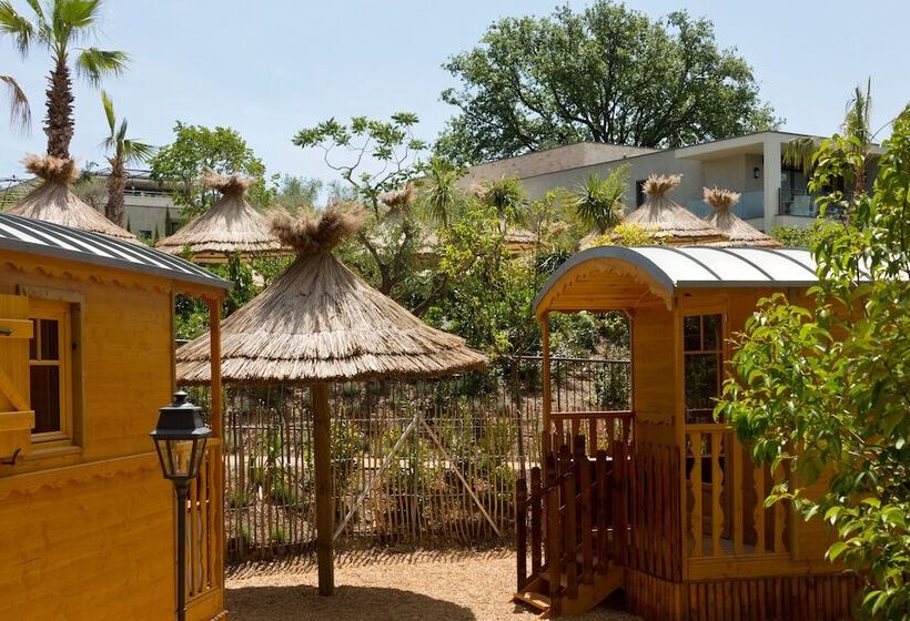 هتل Domaine Du Mas De Pierre