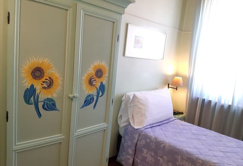 Fotos del hotel Lilium:  8