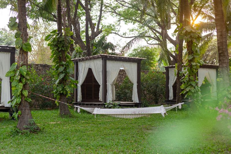 Fotos del hotel Lotus Blanc Resort:  30