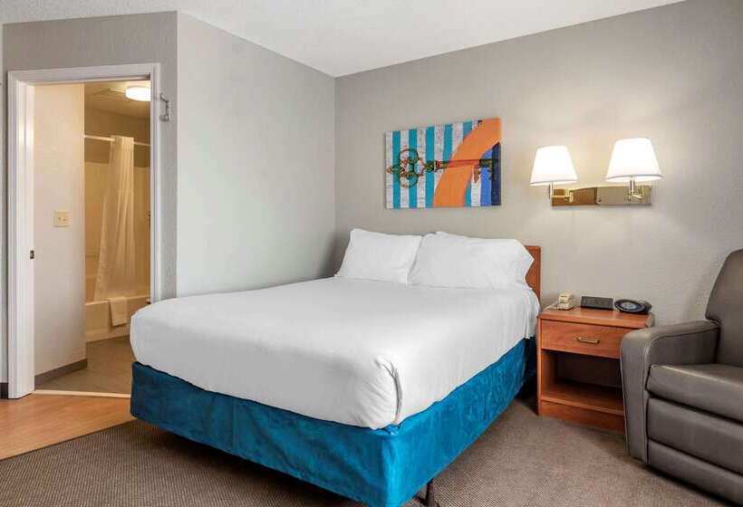 هتل Mainstay Suites Emporia