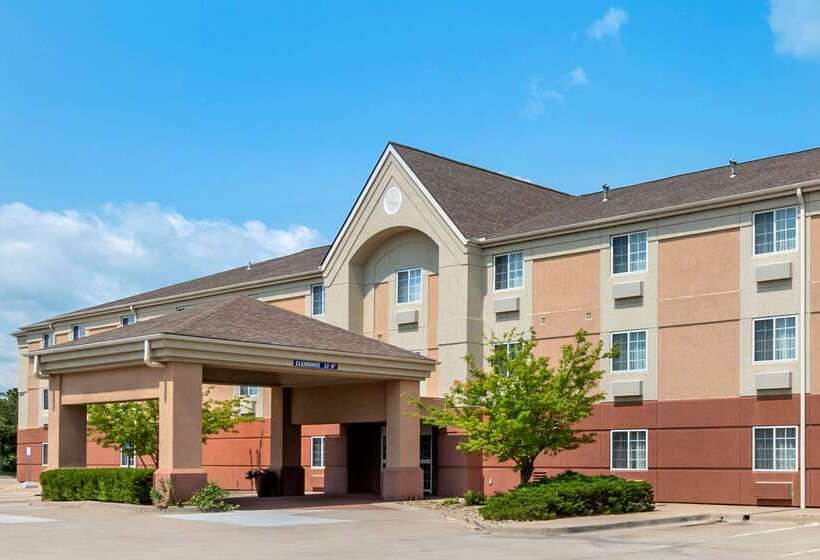 هتل Mainstay Suites Emporia