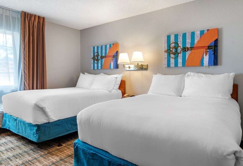 هتل Mainstay Suites Emporia