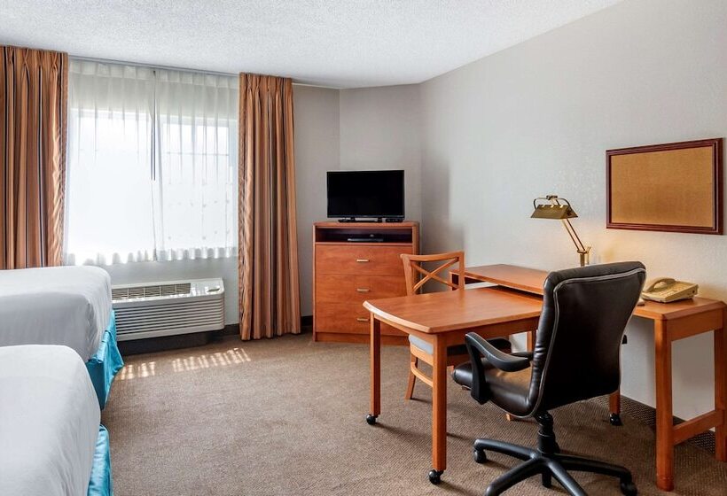 هتل Mainstay Suites Emporia