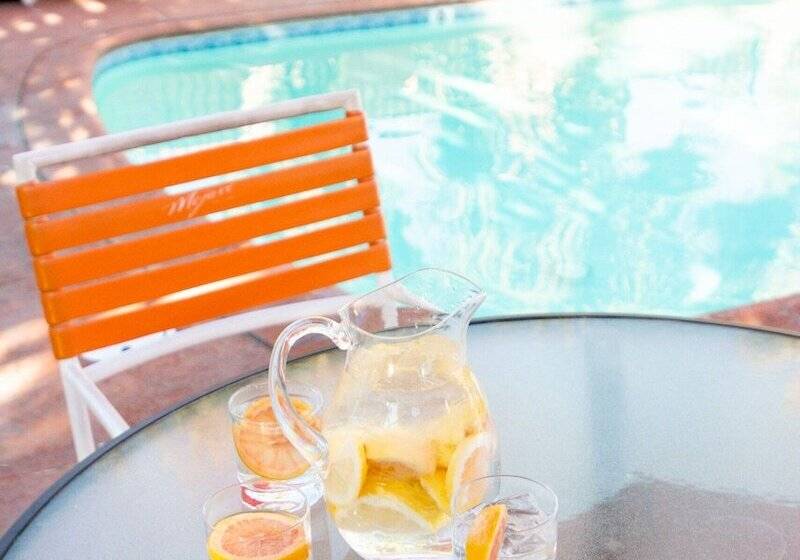 酒店 Mojave Resort