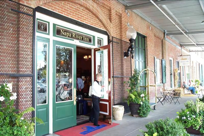 هتل Napa River Inn
