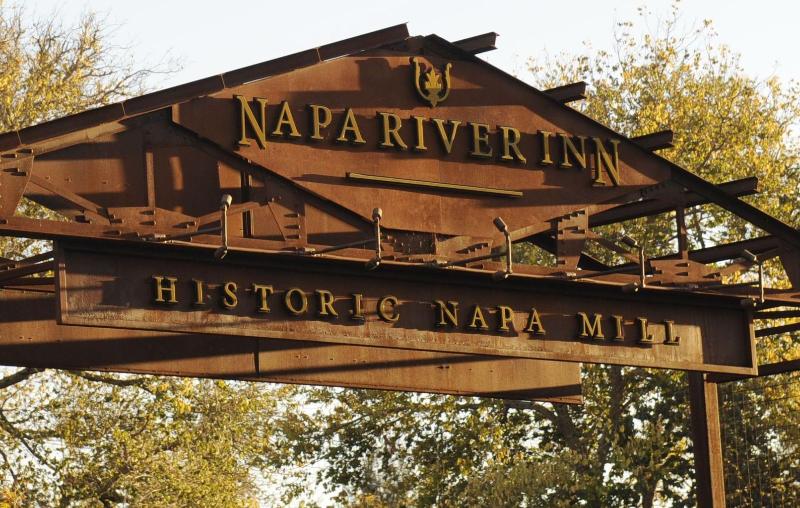 هتل Napa River Inn