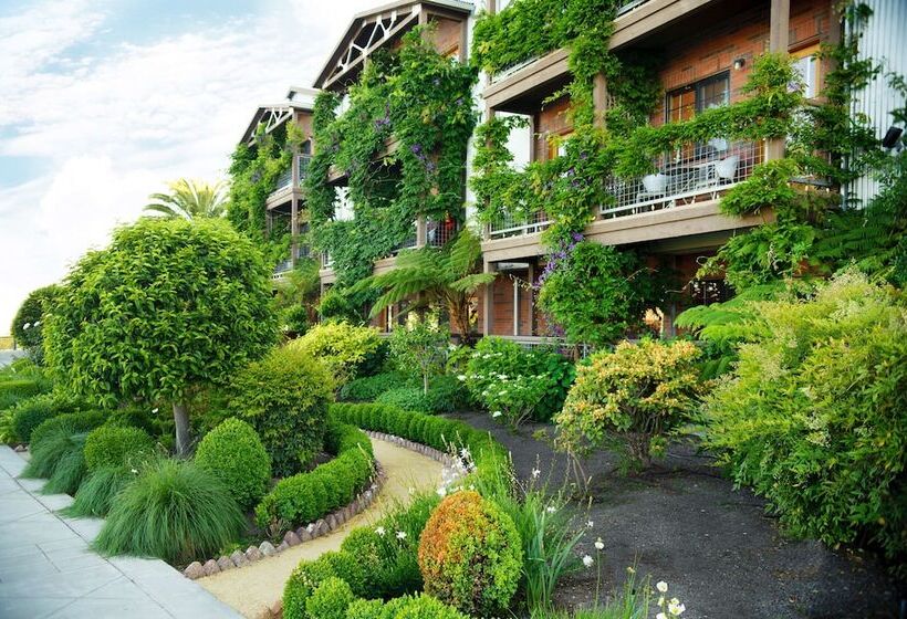 هتل Napa River Inn