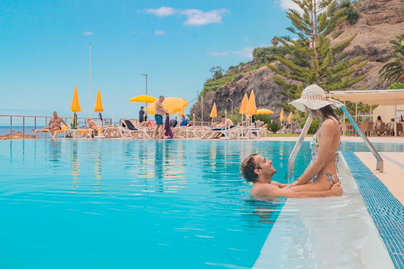 هتل Orca Praia