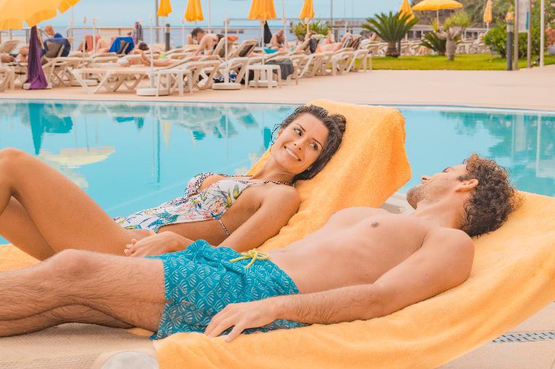 هتل Orca Praia