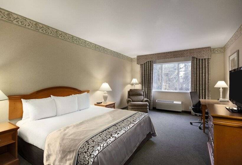 فندق Ramada By Wyndham Olympia
