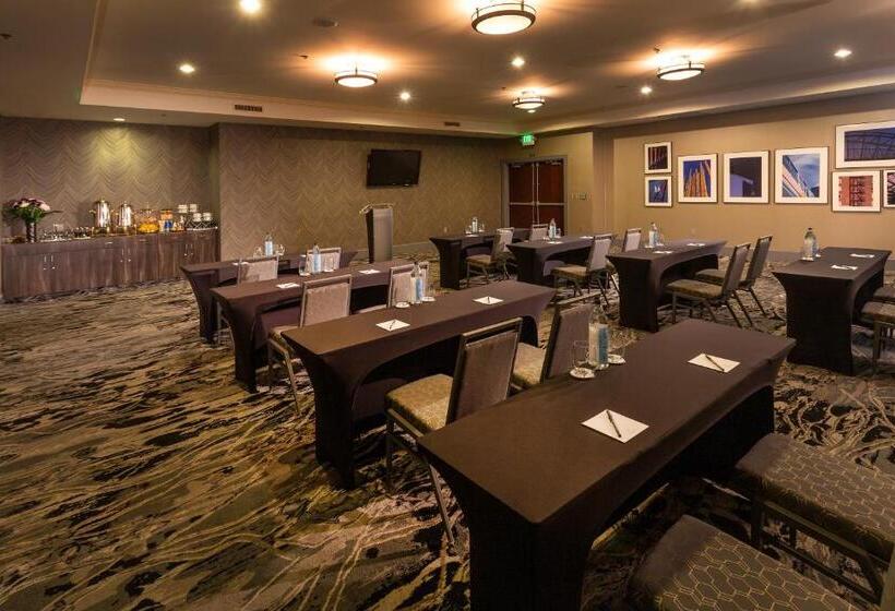 Silver Cloud Hotel   Seattle Broadway