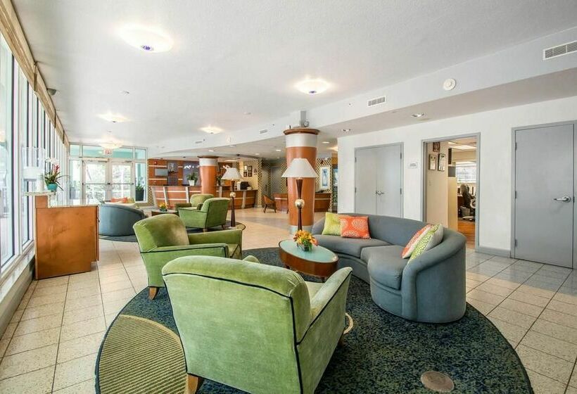 בית מלון כפרי Solara Surfside Resort