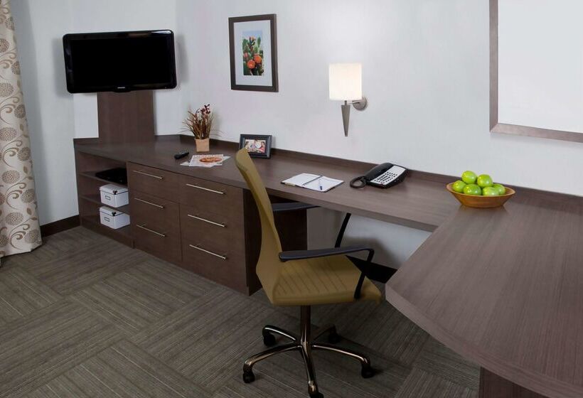 בית מלון כפרי Sonesta Simply Suites Detroit Southfield