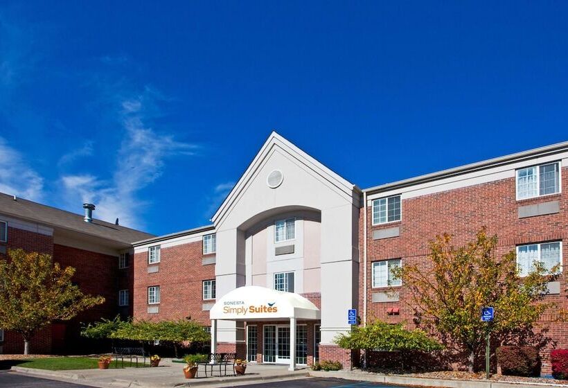 בית מלון כפרי Sonesta Simply Suites Detroit Southfield