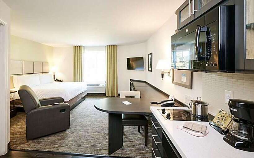 هتل Sonesta Simply Suites Philadelphia Mount Laurel