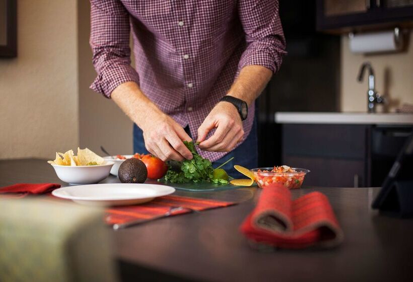 هتل Sonesta Simply Suites St Louis Earth City