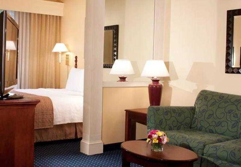 هتل Springhill Suites Atlanta Kennesaw