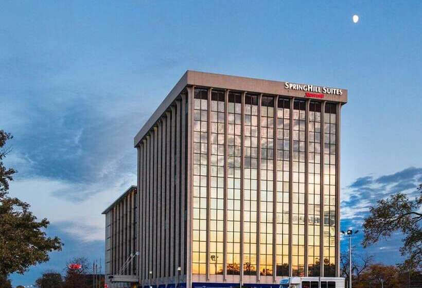 هتل Springhill Suites By Marriott Chicago O Hare