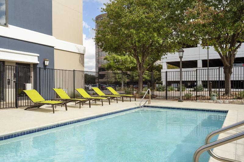 هتل Springhill Suites Fort Worth University