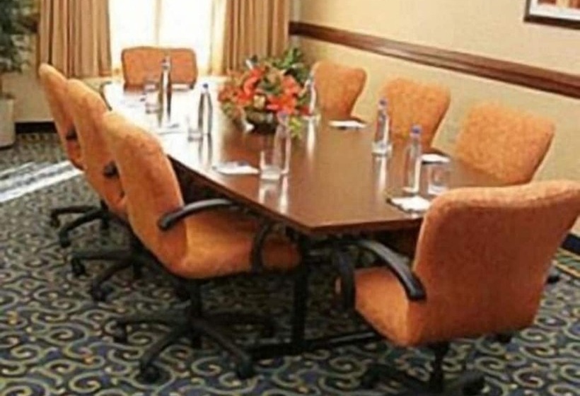 בית מלון כפרי Springhill Suites Newnan