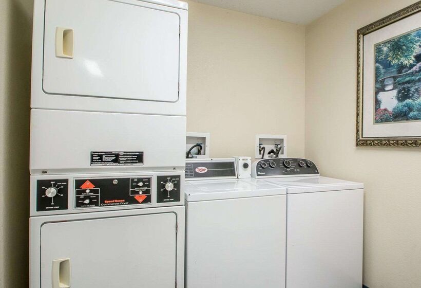 هتل Birch Hill Suites Columbia