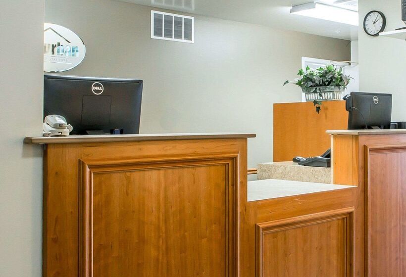 هتل Birch Hill Suites Columbia