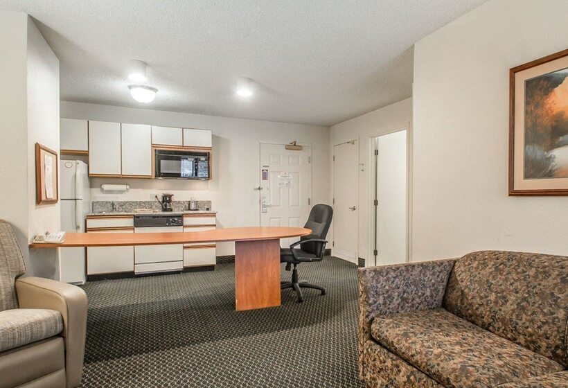 هتل Birch Hill Suites Columbia