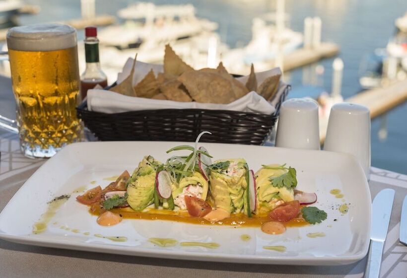 هتل Tesoro Los Cabos