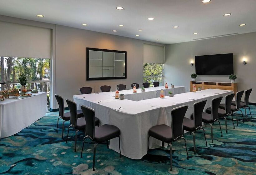 Belamar Hotel Manhattan Beach, Tapestry Collection By Hilton