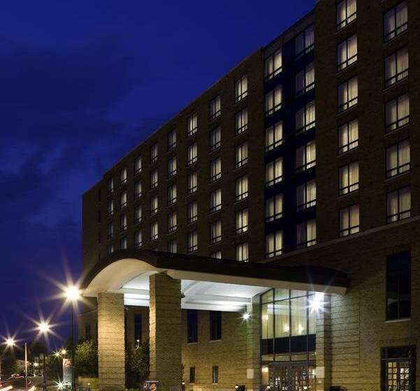 هتل The Blackwell Inn And Pfahl Conference Center