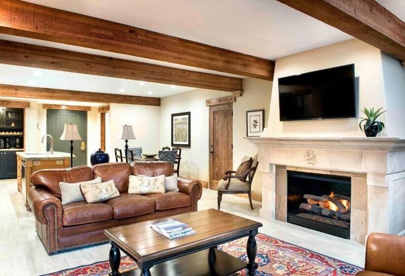 هتل The Chateaux Deer Valley
