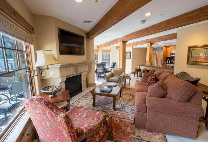هتل The Chateaux Deer Valley