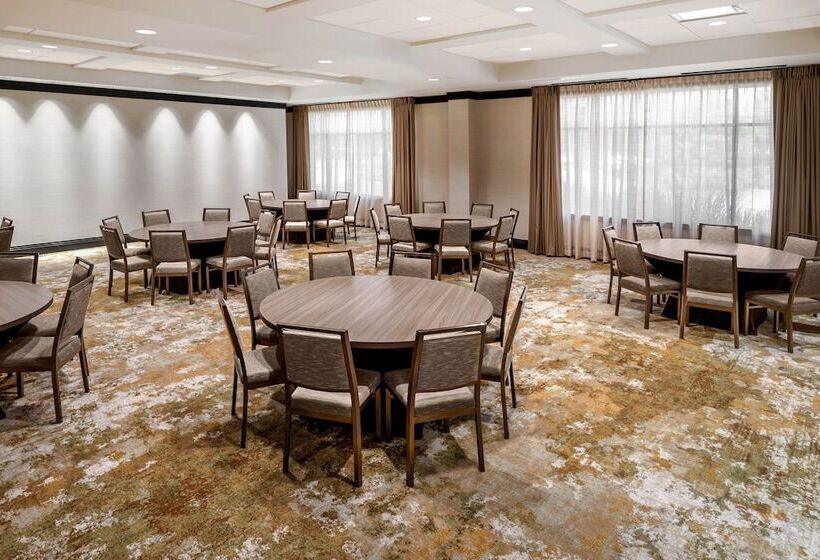 هتل The Westin Dallas Stonebriar Golf Resort & Spa