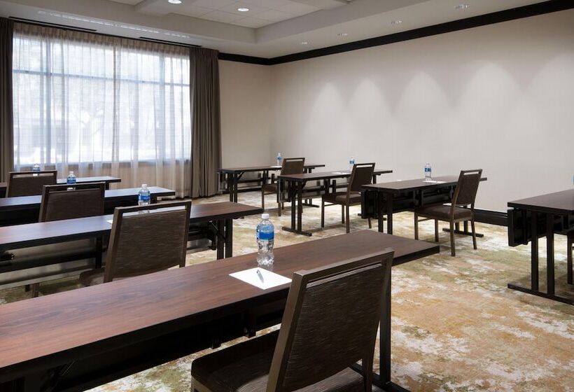 هتل The Westin Dallas Stonebriar Golf Resort & Spa