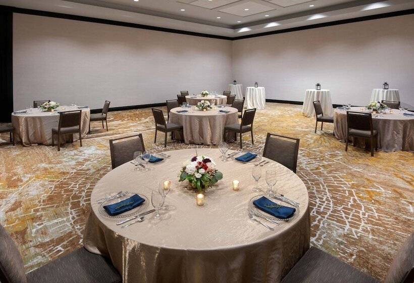 هتل The Westin Dallas Stonebriar Golf Resort & Spa