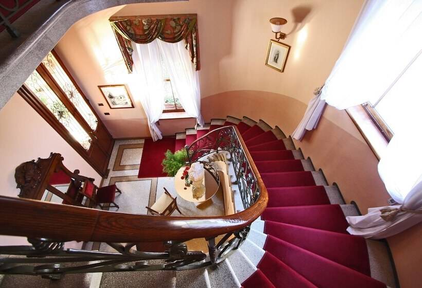 בית מלון כפרי Villa Abbazia Relais & Chateaux