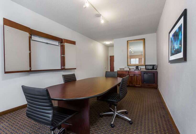 هتل Wingate By Wyndham High Point