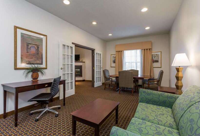 هتل Wingate By Wyndham High Point