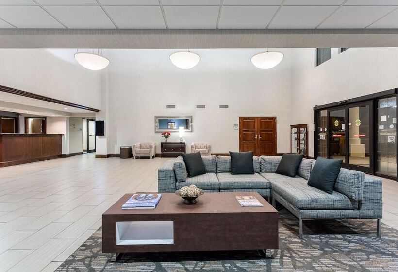 هتل Wingate By Wyndham High Point