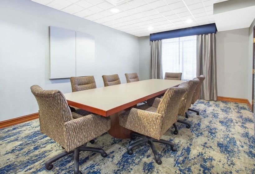 هتل Wingate By Wyndham Indianapolis Airport Plainfield