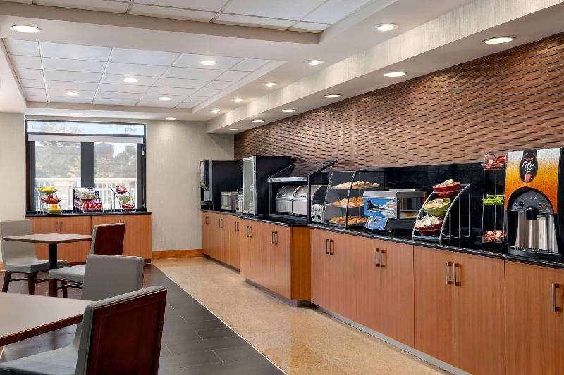 هتل Wingate By Wyndham Wilmington