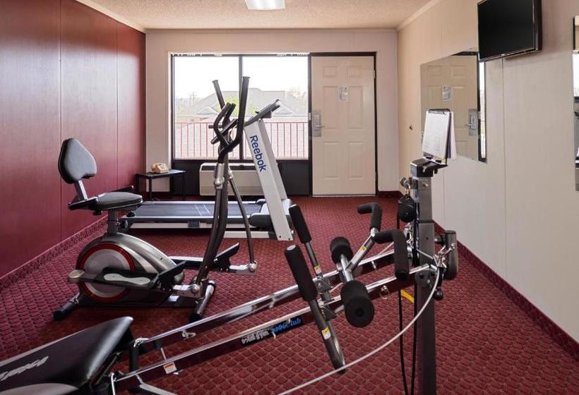 مُتل Ramada By Wyndham Branson