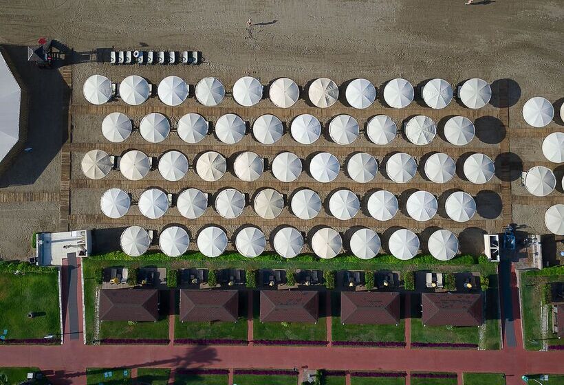 استراحتگاه Pine Beach Belek