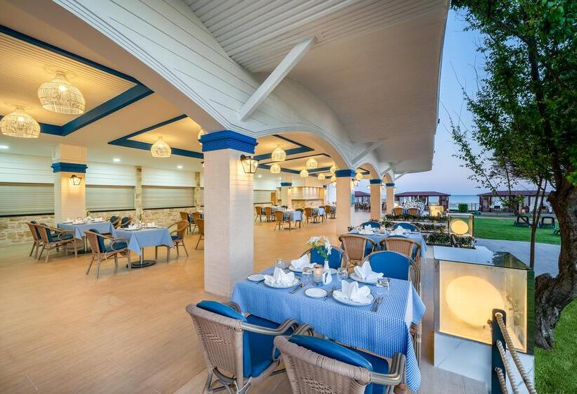 استراحتگاه Pine Beach Belek