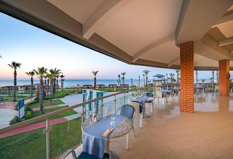 استراحتگاه Pine Beach Belek