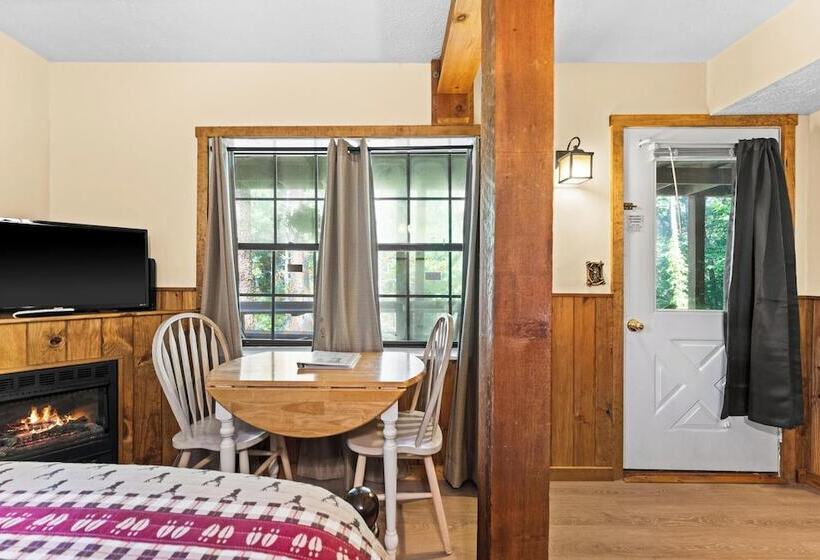 호스텔 Cascades Inn