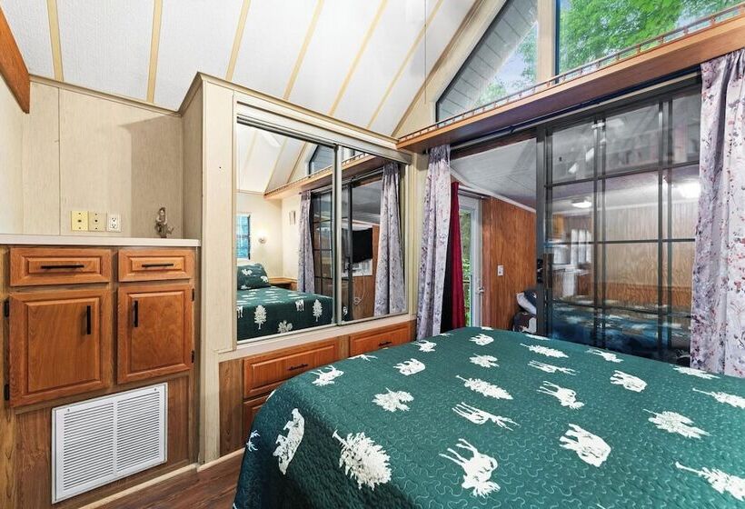 호스텔 Cascades Inn