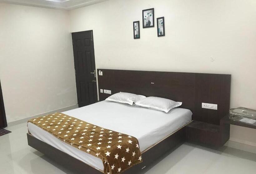 فندق صغير Sri Krishna Residency