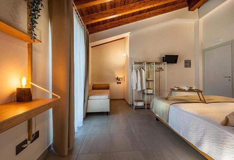Bed and Breakfast Le Ferrerie Agriturismo Fattoria Marchesini